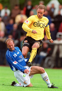  Jesper Bengtsson, Elfsborg går hårt åt Tommi Grönlund i TFF.