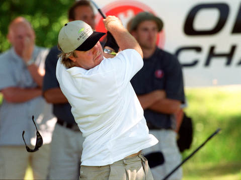 Tomas Brolin, fotboll