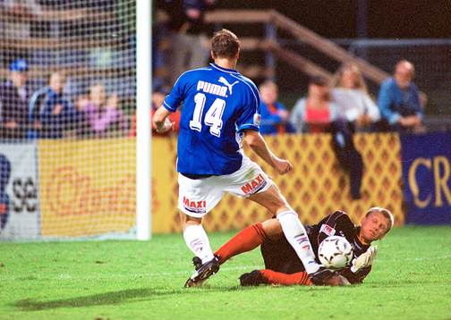 Anders Karlsson, Örebro räddar i slut minuterna Mika