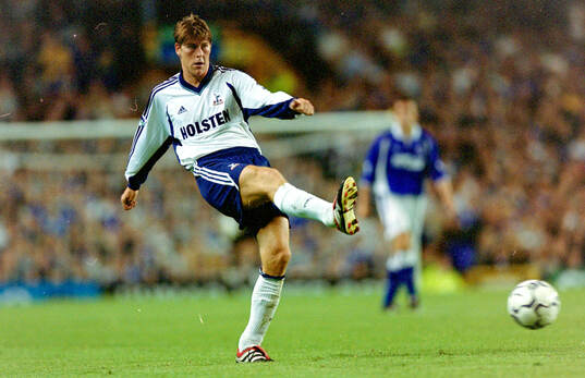  Darren Anderton of Tottenham.