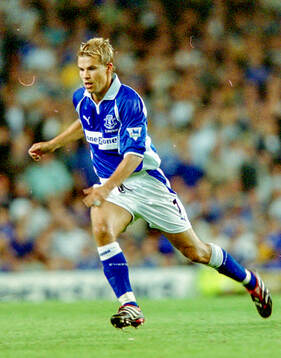 Evertons Niclas Alexandersson.