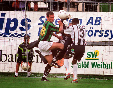 Ville Viljanen, GAIS och Afo Dodoo, Landskrona framför