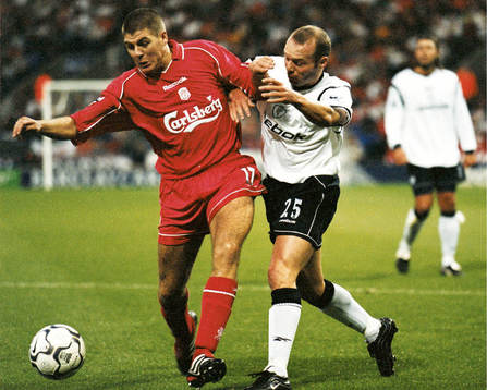 Simon Charlton, Bolton stoppar Steven Gerrard, Liverpool