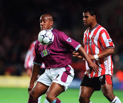  Dion Dublin, Aston Villa och Tahar el Khalej, Southampton