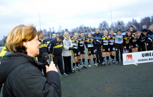  Umeå Svenska Mästare: Marika Domanski Lyfors sjöng 