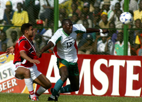 Egypten - Senegal. Khalilou Fadiga, Senegal, tröjdragning