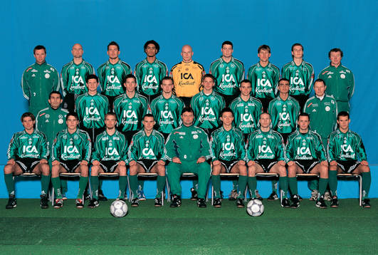 Bakre raden fr v; Peter Gerhardsson, assisterande tränare,