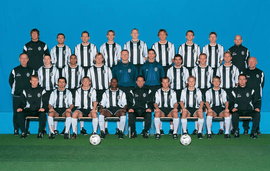 Bakre raden fr v; Mats Christiansson, fystränare, Per-Ola