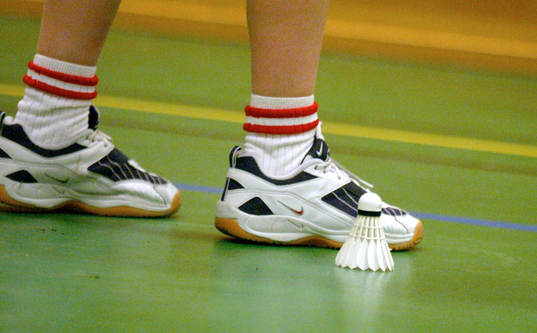 Badminton. Fjäderboll, skor