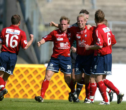 Lyckliga Örgryte, 9 poäng på tre matcher, Källander,