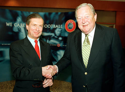  Kontraktskrivning UEFA Intertoto Cup, Friedrich Stickler, Ordförande European Fotball Pool Lennart Johansson, Ordförande UEFA