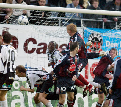 Djurgårdens bortdömda mål, Richard Henriksson nickar