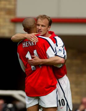 Fotboll, Engelsk , Premier League, Thierry Henry och Dennis