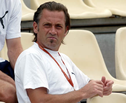 Tennis. Mikael Pernfors på läktaren i Paris