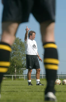 Fotboll, AIK, nye tränaren Dusan Uhrin ledde sitt första