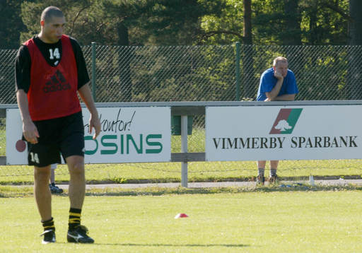  Sanny Åslund, VD, AIK, spanar in Alysson, nye brassen.