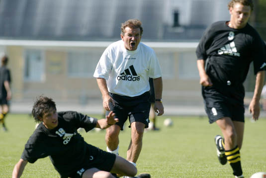  Dusan Uhrin, tränare, AIK.