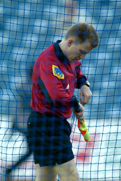 Nätkoll, linjedomare kollar nätet