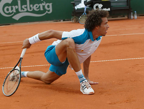 Younes El Ayanoui föll mot Carlos Moya i