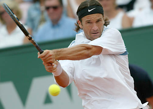 Carlos Moya segrade i finalen i Swedish Open