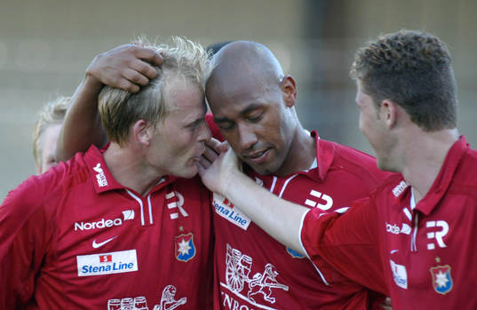  Målskyttarna Robert Bengtsson-Bärkroth och Jeffrey Aubynn, Örgryte.