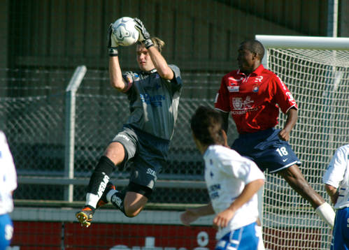 Balázs Raboczki, målvakt, Norrköping och Valter Tomaz