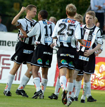 Fotboll. Allsvenskan. Magnus Torvaldson, Landskrona, Jubel