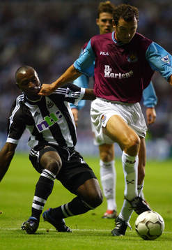  Lomana Lualua, Newcastle och Christian Dially, West Ham