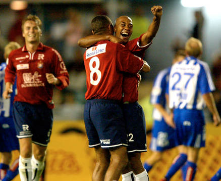 Afonso Alves och Jeffrey Aubynn, Örgryte kramas, Jubel