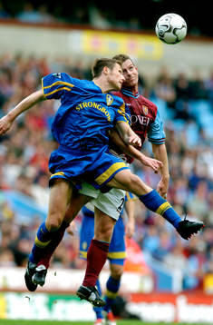  Nick Barmby, Leeds och Mark Kinsella, Aston Villa.