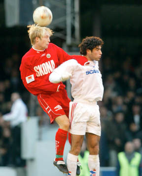 Carl Bergdahl, Frölunda och Raby Youssef, Assyriska