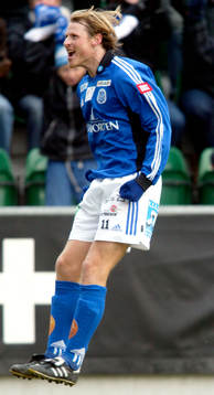  Tommy Bergersen jublar efter att han gjort mål. Jubel.