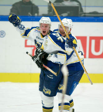 Johan Davidsson och Anders Huusko, HV 71. Jubel