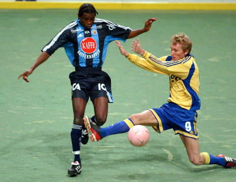  René Makondele, Djurgården och Thomas Kahlenberg, Bröndby.