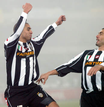  Trezeguet, och Di Vaio, Juventus, jubel.