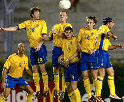 Skott kommer!! Fr v: Daniel Majstorovic, Mikael Nilsson,