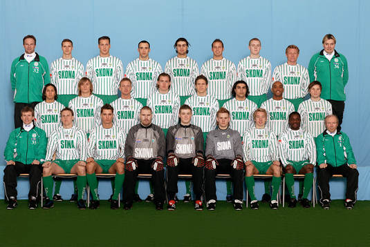  Bakre raden fr v; Niclas Sjöstedt, ass. tränare, Mats Heden,  Alexander Petras, Erkan Saglik, George Mourad, Markus Skogvard, Jonatan Gerth, Ola Johansson, Michael Malmström, massör.