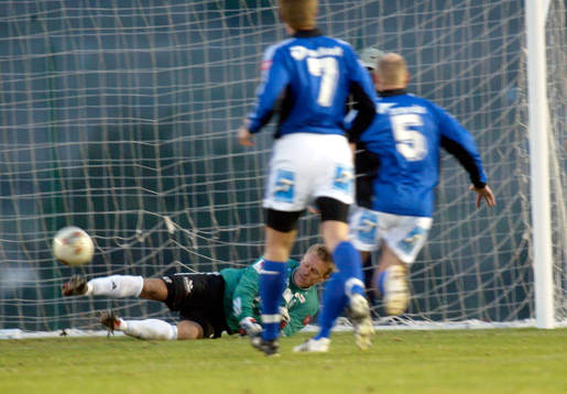 Fredrik Sundfors, Sundsvall räddar en straff