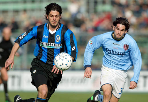    Sala, Atalanta i duell med Pellissier, Chievo.