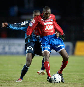 Atiba Hutchinson, Öster