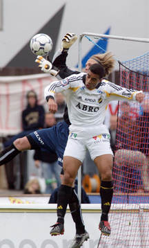 Upprinnelsen till 0-1, Arash Talebinejad nickar