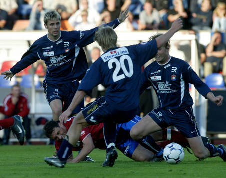 Tre mot en, Örgryte har fått Andreas Ottosson och Öster