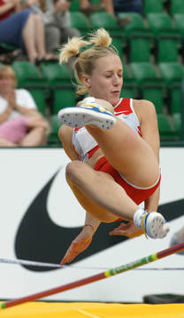 Kajsa Bergqvist, Sverige