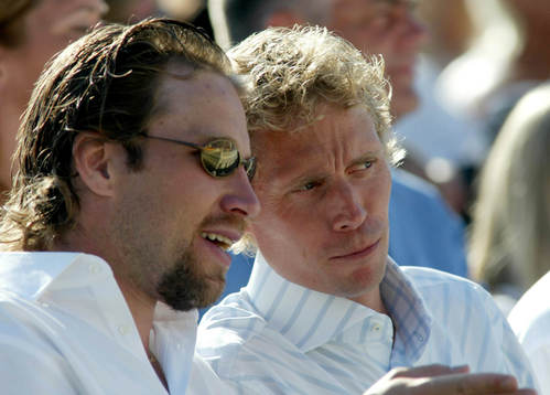 Peter Forsberg och Jörgen Persson språkar