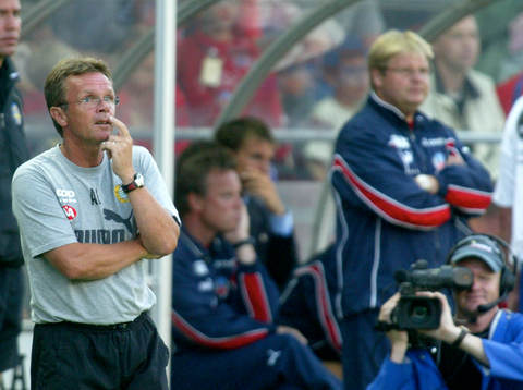 Anders Linderoth i focus denna kväll, hans tränarkollega