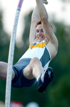  Patrik Kristiansson, vann och slog till med årsbästa 5,75m. gjorde även ett försök på 6,00m men misslyckades.