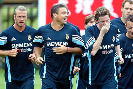  David Beckham, Ronaldo och Steve McManaman under träning.