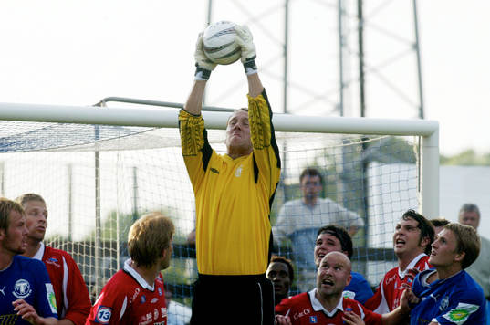 Sista TFF-chansen, men VSK-mv Oskar Wahlström greppar