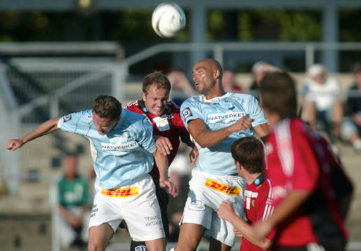 Nickduell, Jon Jönsson och Daniel Majstorovic duellerar