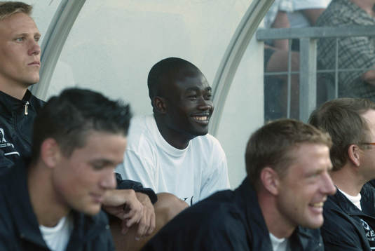 Jones Kusi-Asare fick börja på bänken